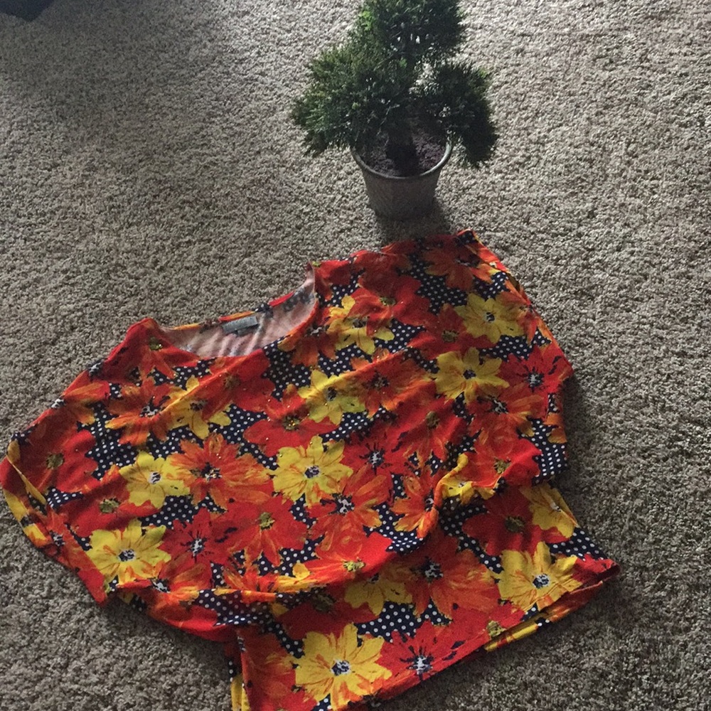 Bright xl studded flower blouse